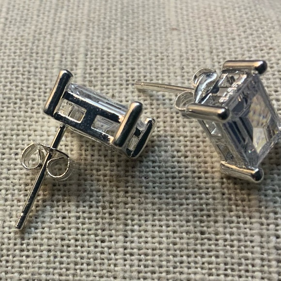 ♥️Brand new, emerald cut Moissanite Chic pierced 923 sterling Earrings. - Picture 2 of 5